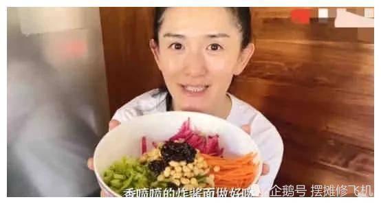 我用吃瓜系统捧红半个娱乐圈薄荷